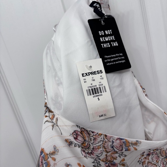 Express Cream and Brown Floral Maxi Dress - Picture 7 of 12